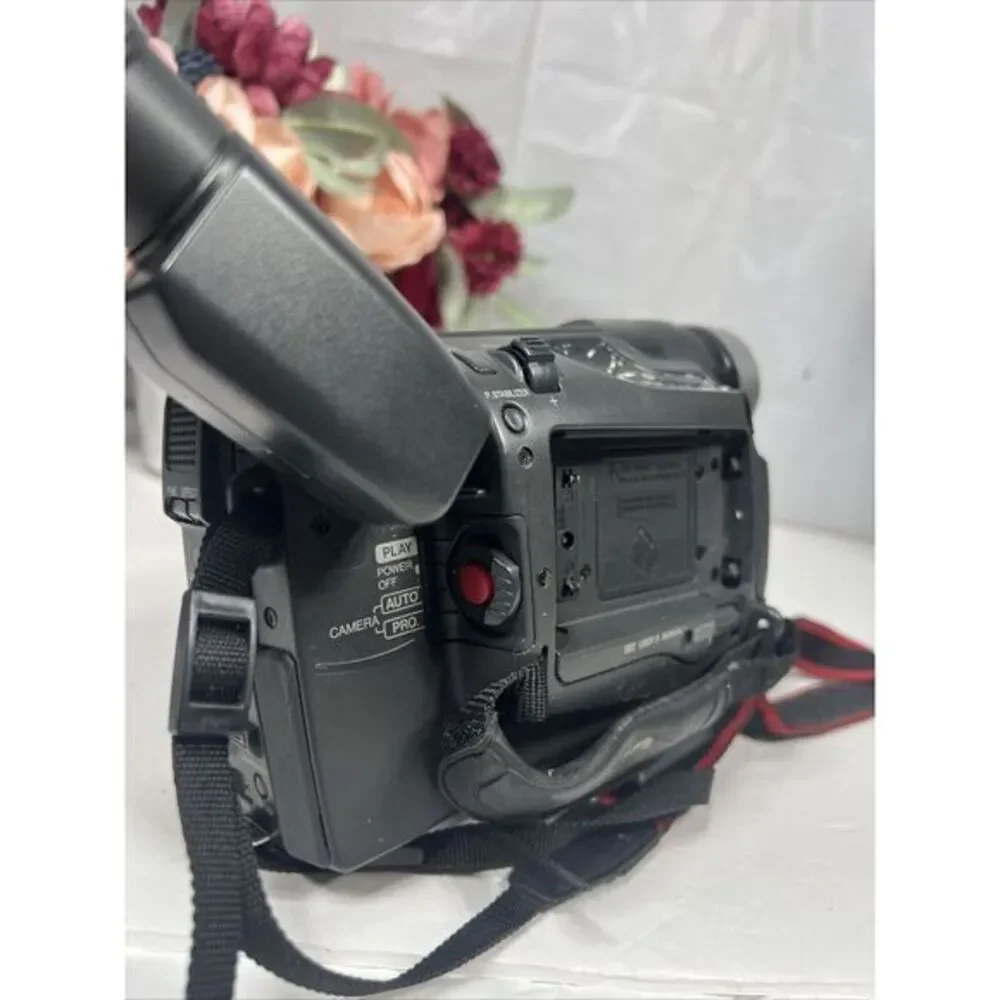 JVC GR-AXM210U Camcorder Not‎ Tested Parts Only